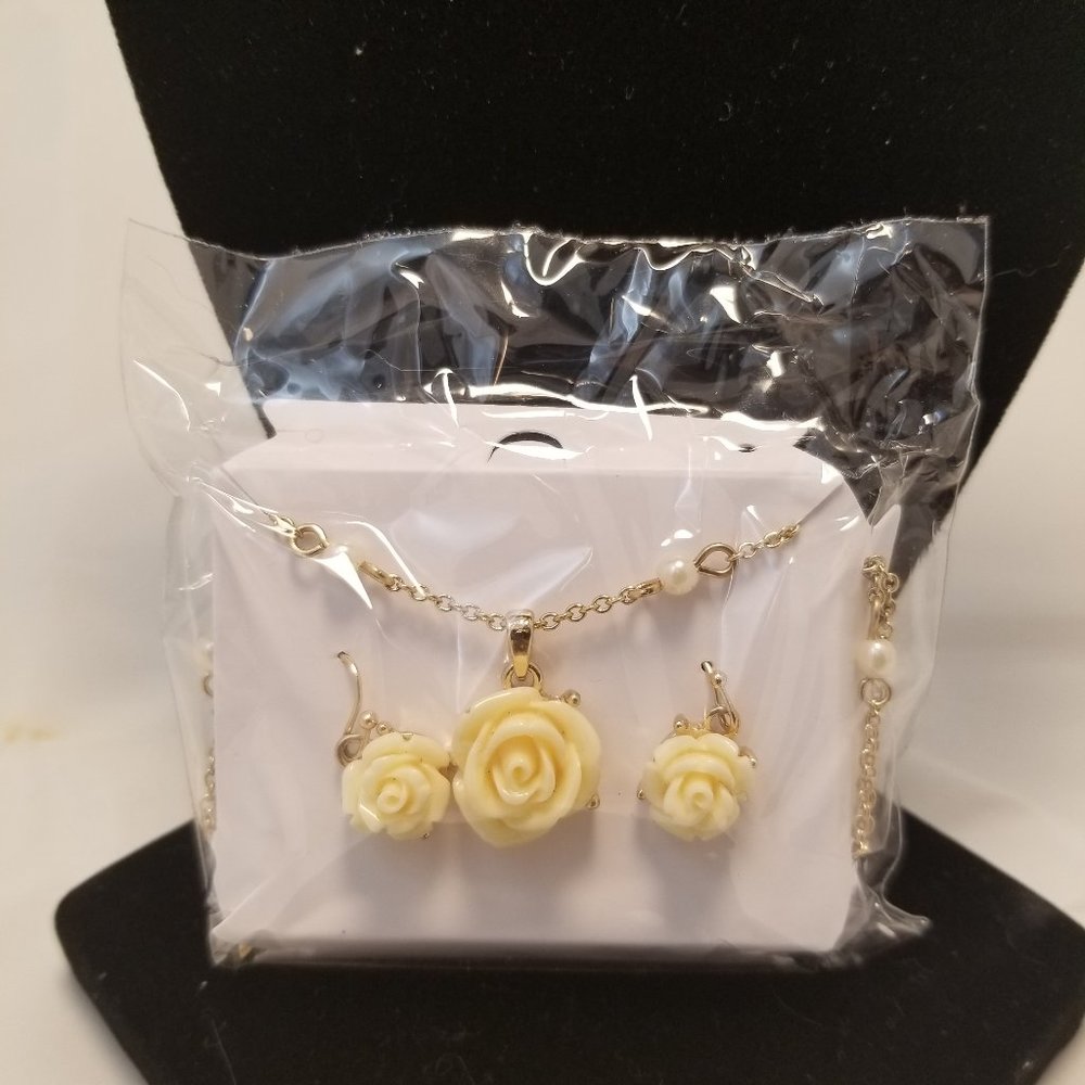 Ivory Look Necklace and Earring Set